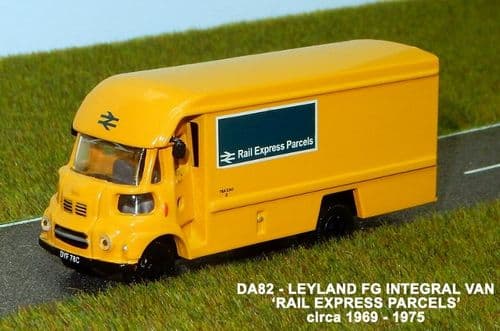 BASE TOYS DA82 Leyland Fg Van - Rail Express parcels